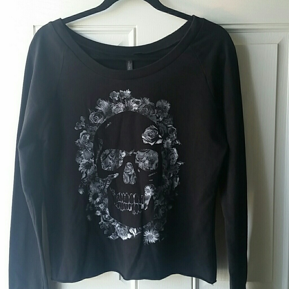 Full Tilt Skull Pullover Black Sweater